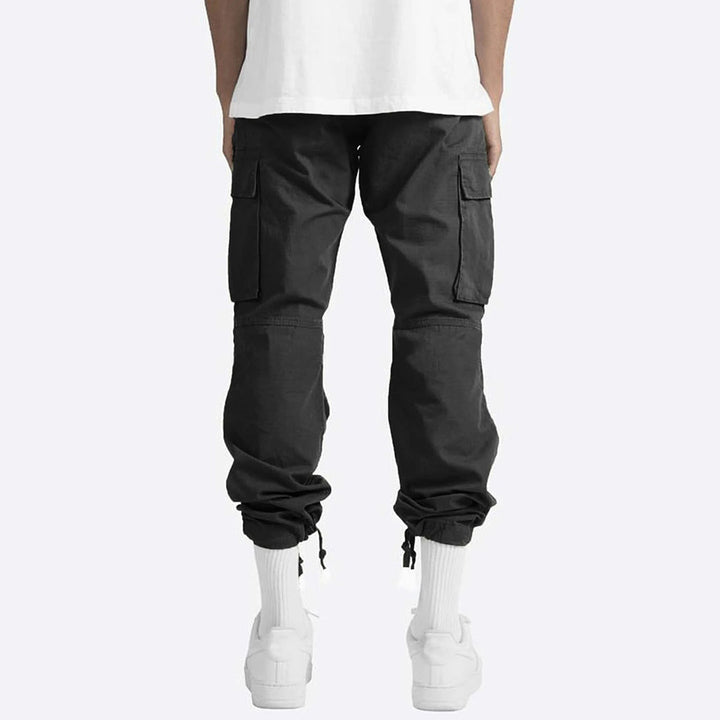 Modische Herren Cargo-Hose Mason mit praktischen Seitentaschen, ideal für einen vielseitigen Freizeit-Look.