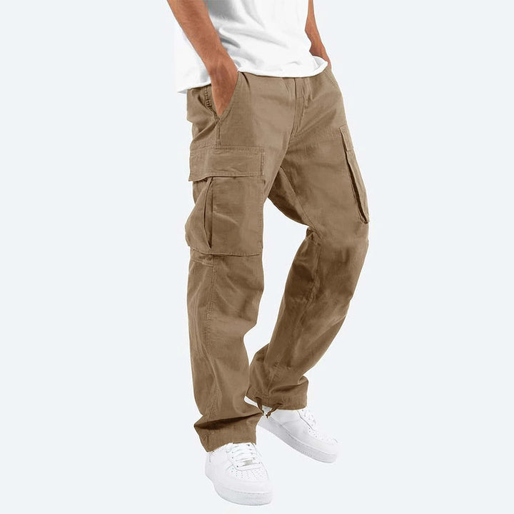 Vielseitige Mason Cargo-Hose für Herren, funktional & modisch, eine bequeme Freizeithose mit modernem Schnitt.