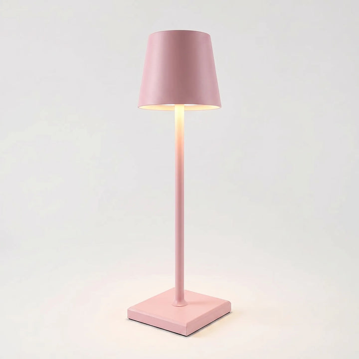 Smarte Akku-Tischlampe, kabellos & dimmbar. Für stilvolles Ambiente Licht im Garten, Balkon oder auf dem Tisch.