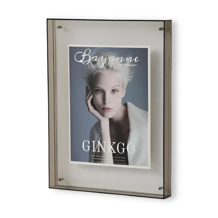 Moderner Deko-Bilderrahmen, zeitlos im Design, ideal für Wohnzimmer.