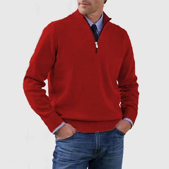 Detailansicht: Reißverschluss & Stehkragen am eleganten Herren Strickpullover, Langarm.