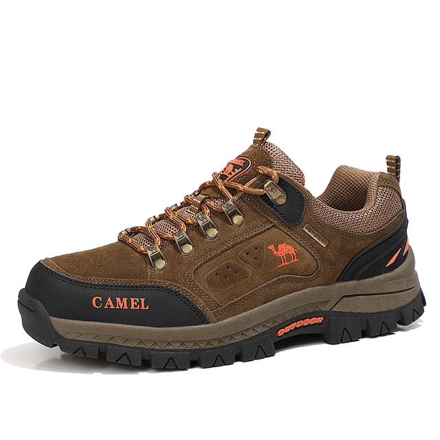 Detailansicht: Rutschfeste Profilsohle der Herren Wanderschuhe für sicheren Halt bei Outdoor-Wandern.