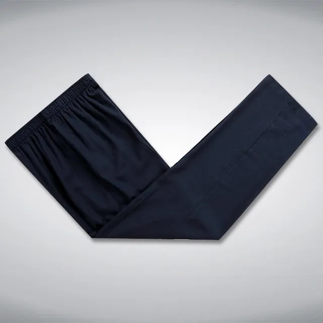Herrenmode: Japanisches Zweiteiler-Set. Komfortable Freizeitkleidung mit trendigem Patch Design.