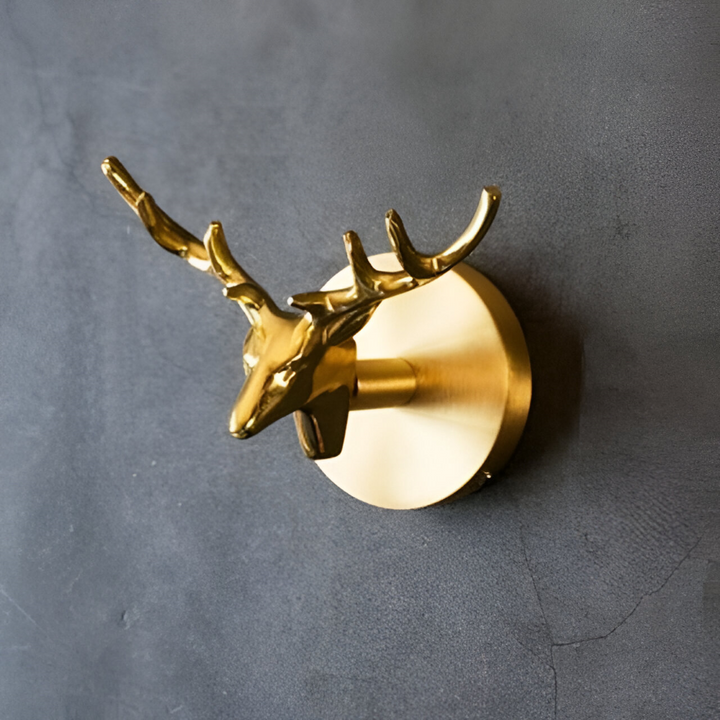 Metall-Wandhaken mit Hundekopf-Motiv. Rustikaler Kleiderhaken, ideal für Hundeleinen.