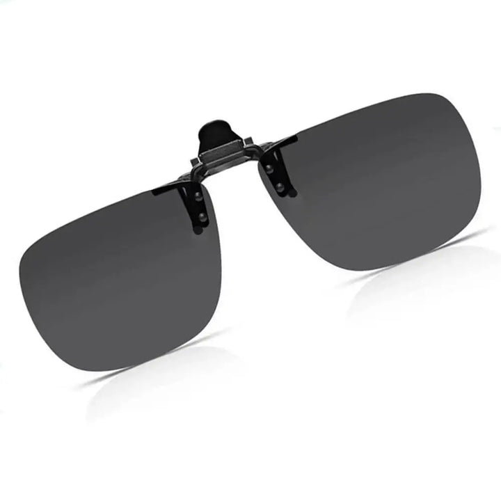 Praktischer Sonnenclip für Brillenträger, polarisiert, bietet UV400 Sonnenschutz & blendfreies Sehen.