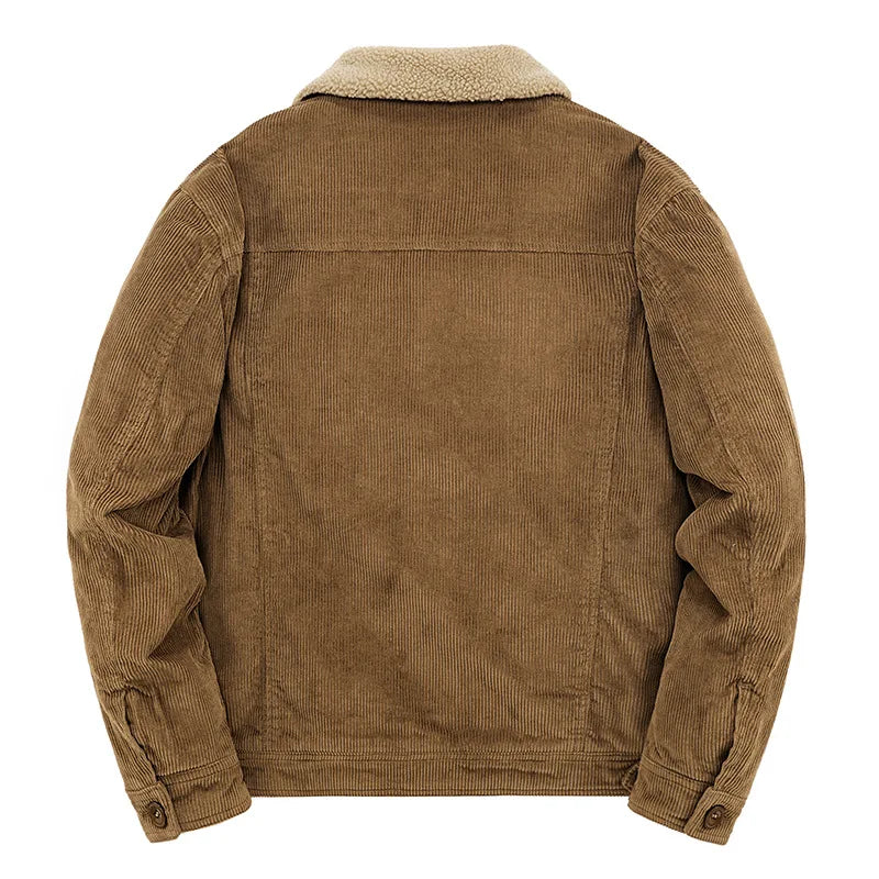 Lässige Herren Windjacke in klassischer Optik, winddicht für kalte Tage und vielseitige Outdoor-Aktivitäten.