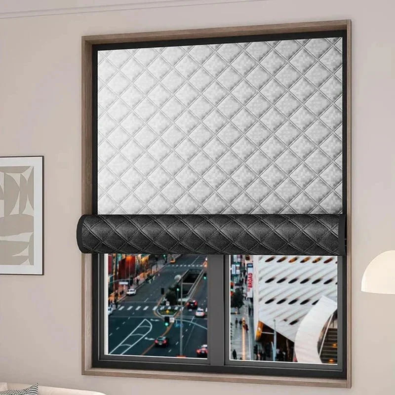 Isolierendes Thermo Rollo schützt vor Hitze & Kälte, optimiert das Raumklima. Ideales Fensterrollo.