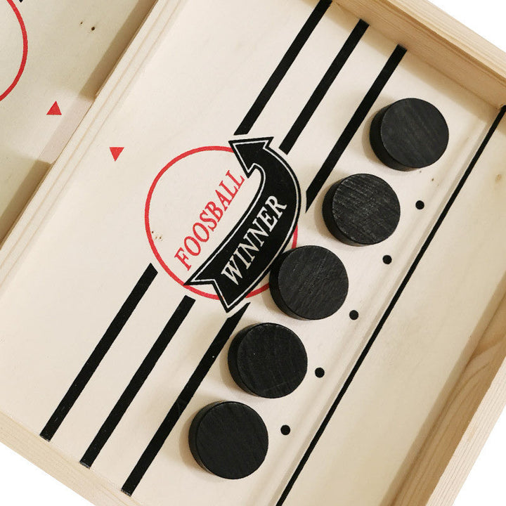 Das vielseitige 2-in-1 Spielset: Tischfußball und Sjoelspiel. Unterhaltsames Indoor-Spiel aus Holz für jedes Alter.