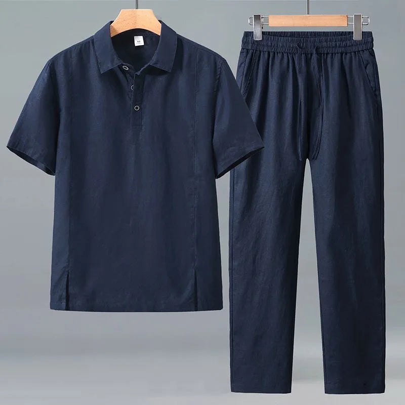Herren Komfort Set: Stylisches Poloshirt & passende Freizeithose. Perfektes Outfit für entspannte Sommertage.
