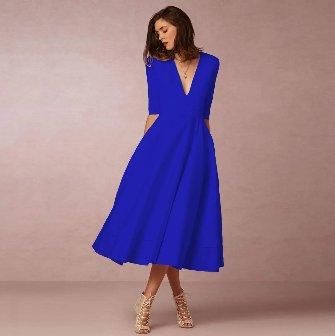 Zeitloses, fließendes Damen Midikleid, elegant und vielseitig als festliches Partykleid oder schickes Sommerkleid.