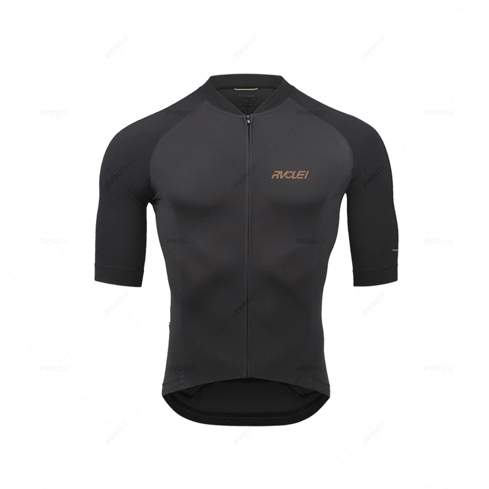 Perfektes Herren Radtrikot Set für Rennrad-Enthusiasten, atmungsaktiv und leicht.