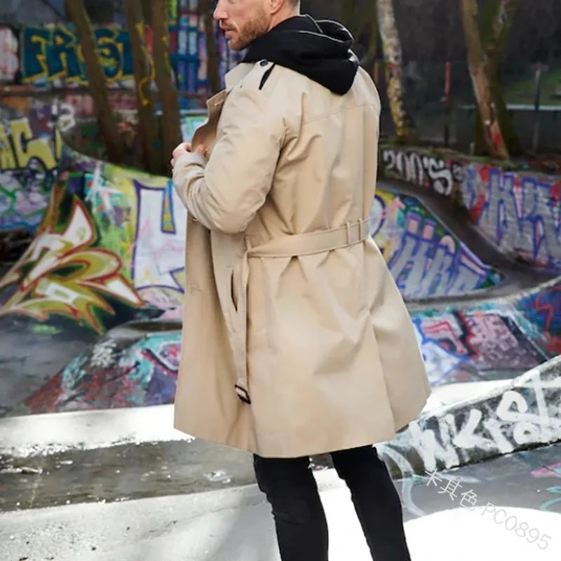 Eleganter Herrenmantel, klassischer Trenchcoat für Business Kleidung & stilvolle Männer Mode.