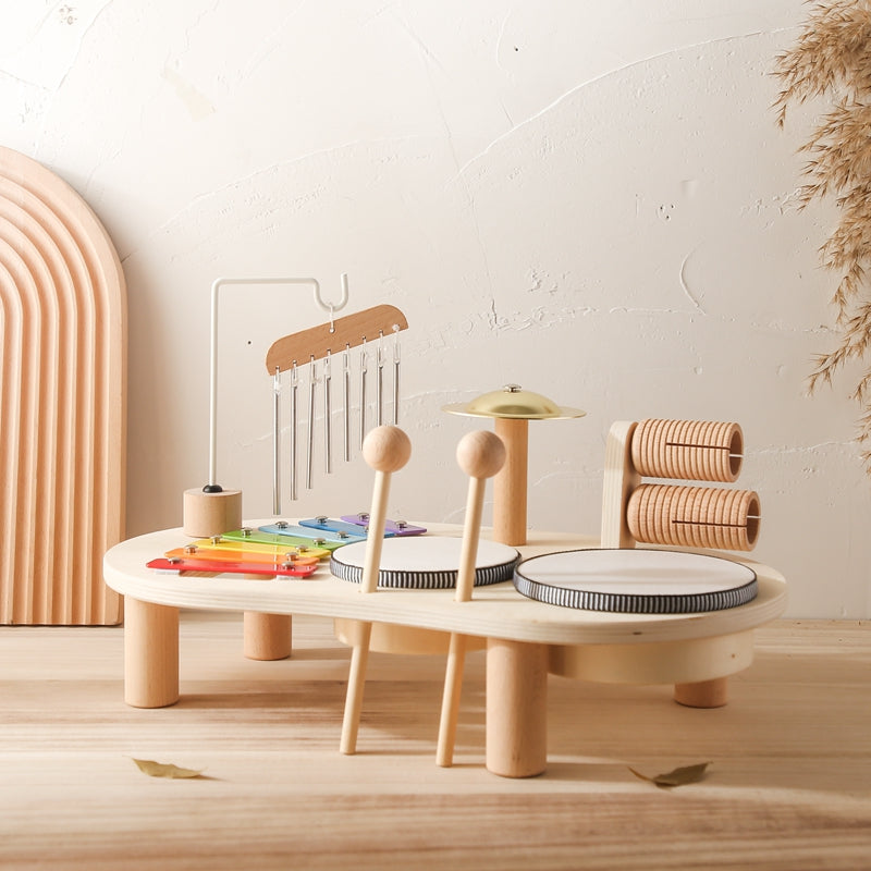 Interaktives Holzmusikspielzeug für Kinder mit Xylophon & Trommel; ideal zur Motorik- & Lernförderung bei Kleinkindern.
