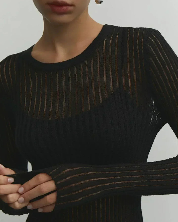 Transparentes Damen Streifen-Shirt mit langen Ärmeln. Stylisches Modeshirt ideal für Casual- und Übergangsfashion.
