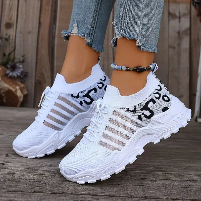 Modische Damen Freizeitsneaker mit markantem Leopardenmuster, leicht & atmungsaktiv für hohen Tragekomfort.