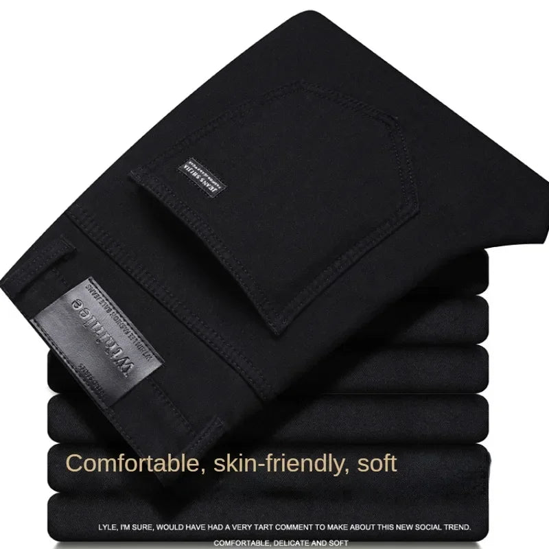 Bequeme Herren-Jeans, gerades Bein in Schwarz. Zeitlose Freizeithose für Herren, die Komfort & Stil verbindet.