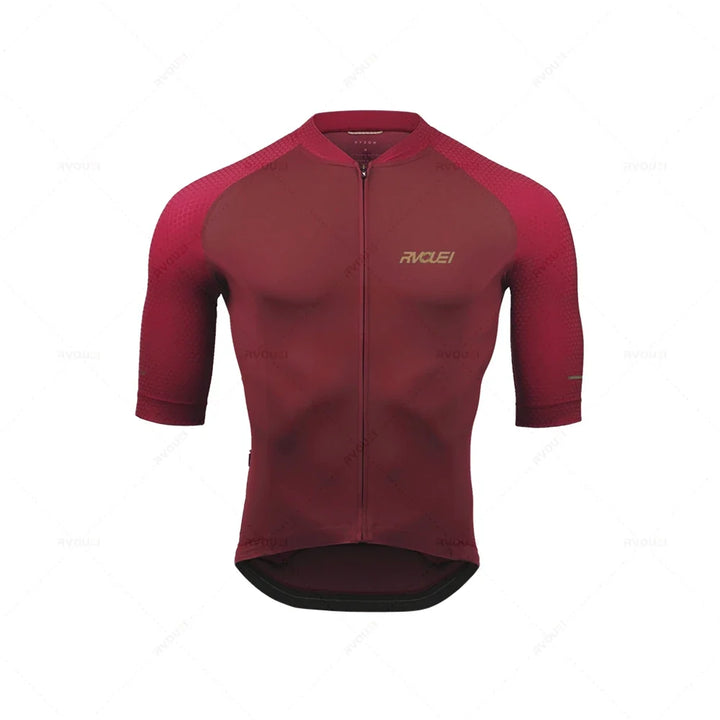 Herren Fahrradset für den Sommer: Schnelltrocknendes Trikot und bequeme Radhose.