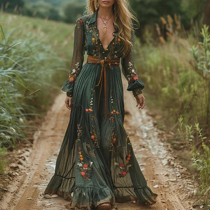 Elegantes Damen Abendkleid, V-Ausschnitt, Langarm, mit Blumenmuster & Volant. Stickerei für festliche Events.