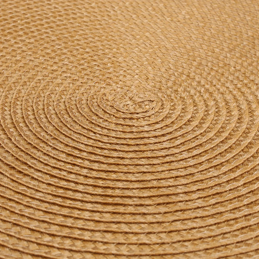 Rutschfeste, hitzebeständige Tischsets als effektiver Tischschutz im Esszimmer oder der Küche. Geflochten & rund.