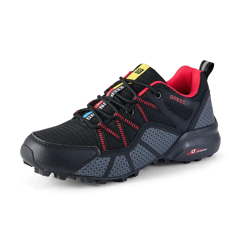 Stylische Herren Sportschuhe (Rot/Schwarz) mit fester Schnürung, rutschfest für Outdoor-Sport.
