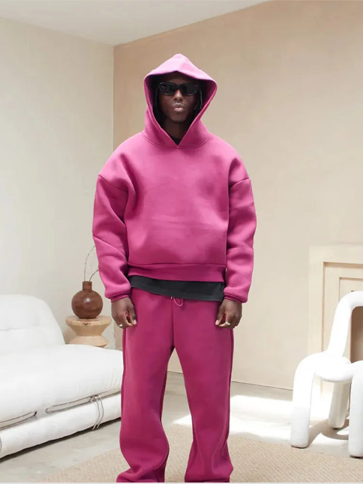 Detailaufnahme Oversized Jogginghose: Elastischer Bund & Bündchen der bequemen Herrenhose Bastian, ideal für Loungewear.