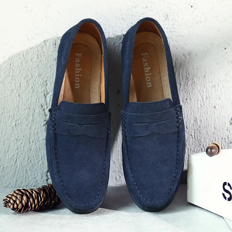 Klassische Herren Penny Loafer, elegant & bequem für Frühling & Alltag. Zeitlose Slipper in hochwertiger Optik.