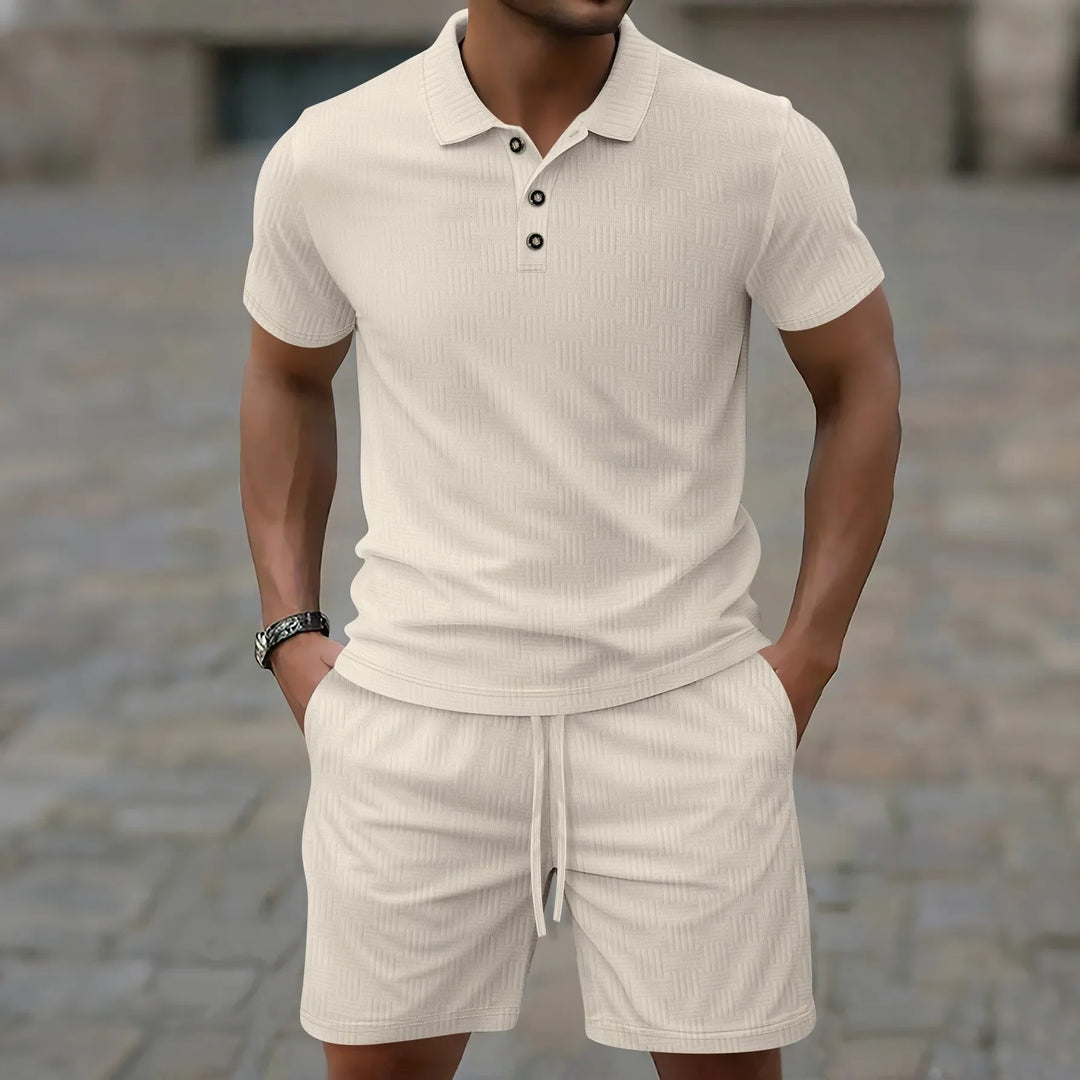 Herren Polo-Set: Stilvoller Zweiteiler für Freizeit & Sommer mit Kurzarm Polo & passenden Shorts.