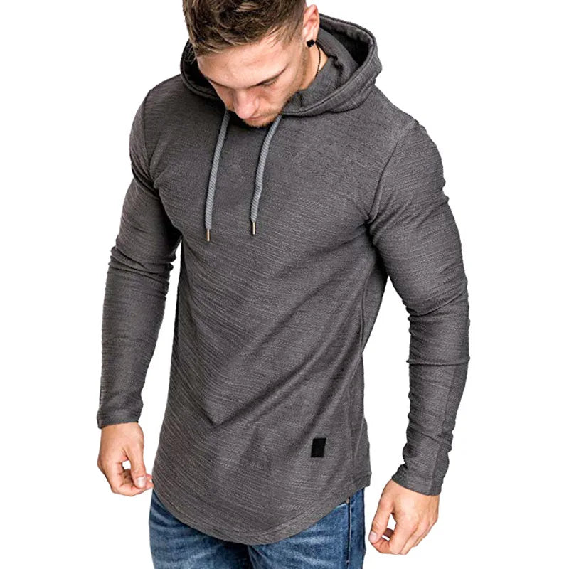 Moderner Herren Kapuzenpullover, Slim Fit, ideal für urbanen Stil und komfortable Männermode.