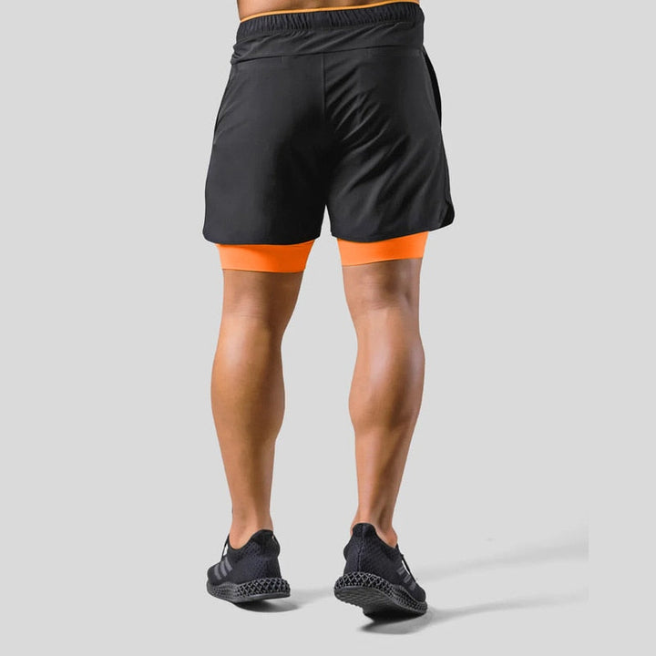 Robuste Herren Activewear 2-in-1-Shorts für vielseitiges Training und Sport.