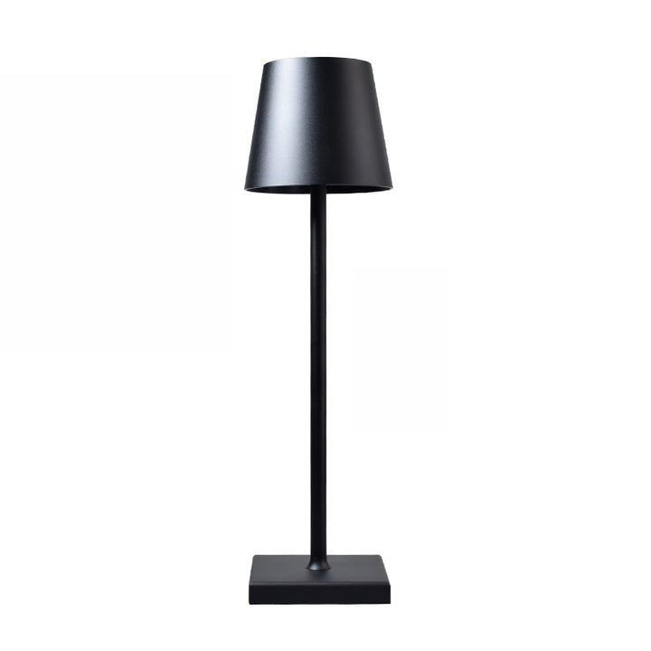 Energiesparende, moderne LED Tischlampe aus Metall, kabellos und aufladbar für jedes Zuhause.