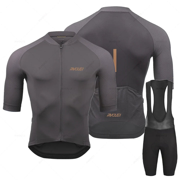 Hochwertiges Herren Fahrradset mit ergonomischer Radhose & leichtem Sommer-Radtrikot.