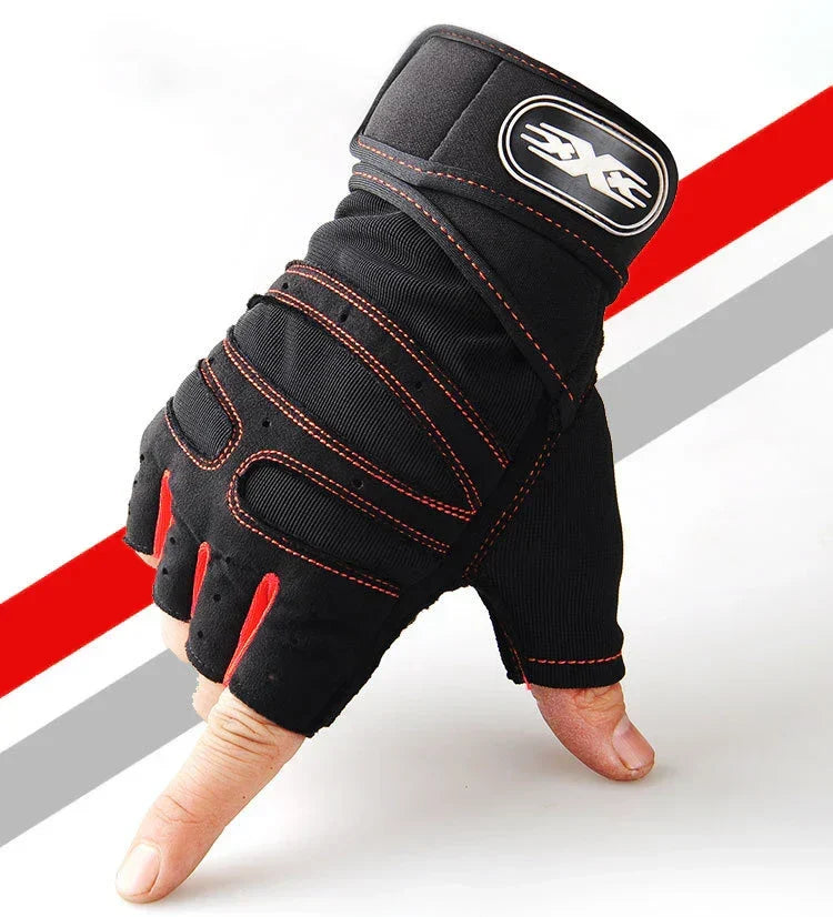 FitFlex Sportausrüstung: Stoßfeste Gymhandschuhe mit Handgelenkstütze für maximalen Schutz.