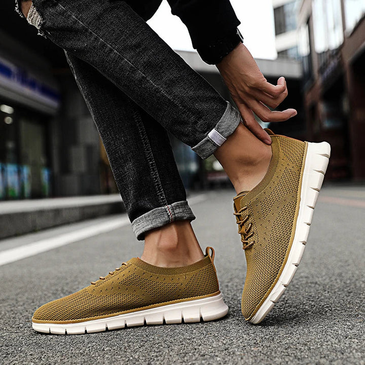 Khaki Herren Strick Sneaker: Orthopädisch, ultraleicht & bequem. Perfekt als atmungsaktiver Freizeitschuh.