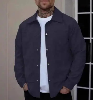Stilvolle Herren Casual Jacke mit Knopfleiste. Vielseitige Herbst- und Winterjacke für Herrenbekleidung.