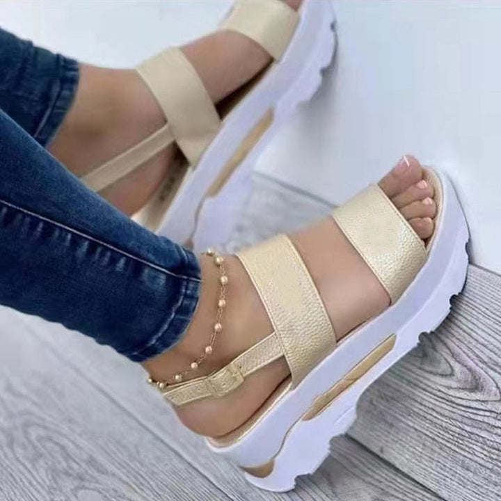 Bequeme & stilvolle Damen Plateau-Sandalen für den Sommer. Perfekt für Freizeit & elegante Anlässe.