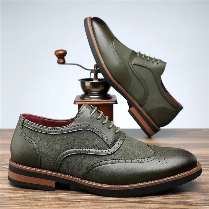 Herren Oxford Schuhe: Zweifarbig, elegant und vielseitig für Business und Freizeitkleidung.