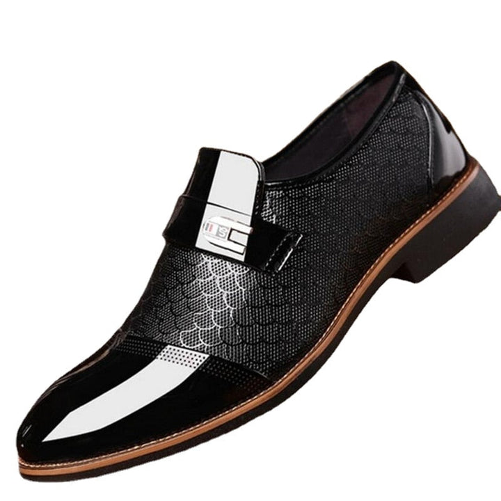 Klassische Herren Abendschuhe glänzend. Diese eleganten Businessschuhe bieten Komfort für formelle Anlässe.
