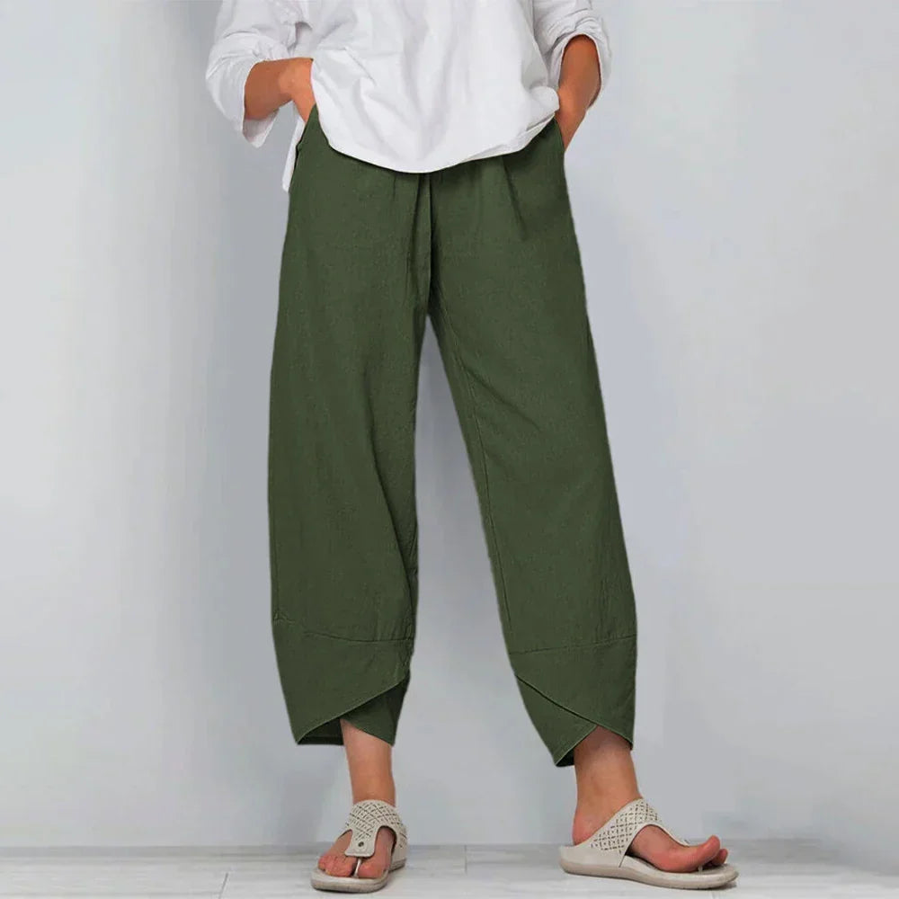 Modische beige Culotte Hose für Damen, elegant und komfortabel, perfekt für Business Casual im Frühling/Sommer.