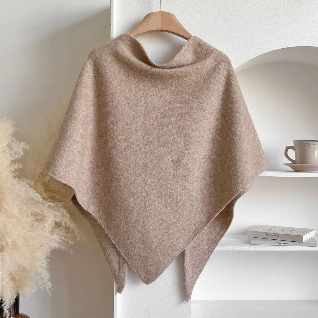 Geschenkidee für Frauen: Weicher Herbstschal, ein stilvolles und praktisches Winter-Accessoire.
