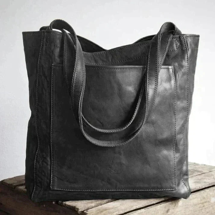 Modische Damen-Schultertasche aus Leder, bequem zu tragen, in elegantem Braunton, für den Alltag.
