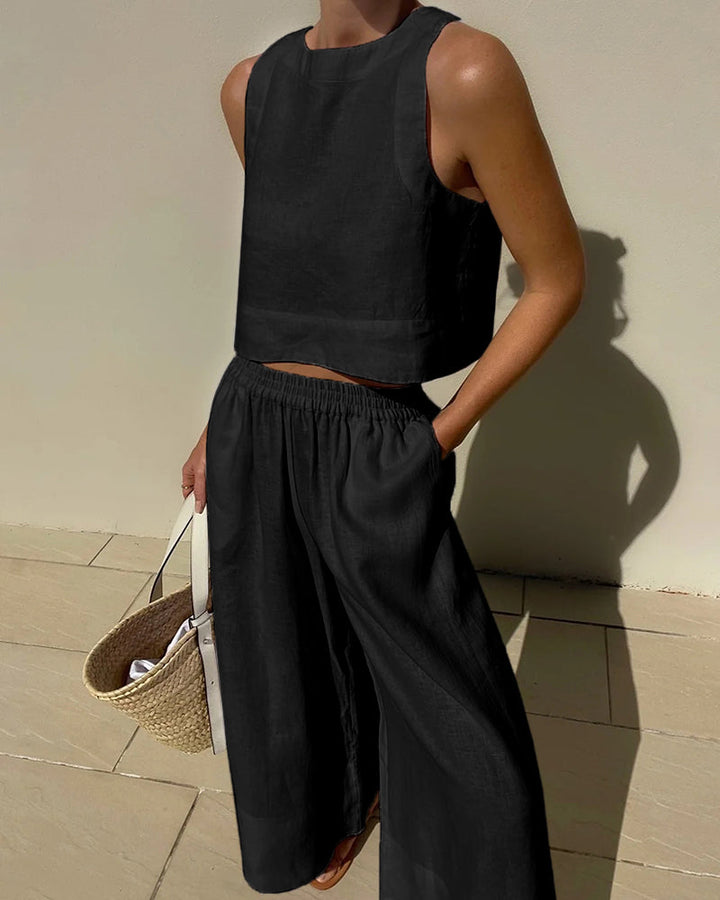 Damen Zweiteiler Set: Ärmelloses Top und lockere Hose für den Sommer. Bequeme Damenmode für Freizeit und Urlaub.
