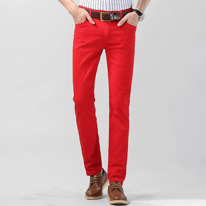 Herren-Freizeithose "Milan", Slim Fit & farbig. Eine bequeme, moderne Wahl für stilvolle Outfits.