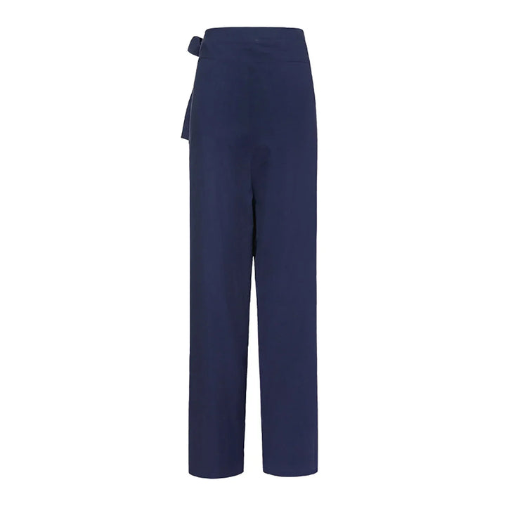 Weite Damen Freizeithose mit hohem Bund, inklusive Gürtel zum Binden, ideal für Sommer Mode.