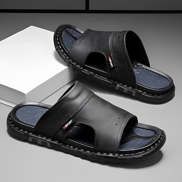 Handgenähte Herren Sandalen/Pantoletten, komfortabel & rutschfest. Perfekt für den Sommer.