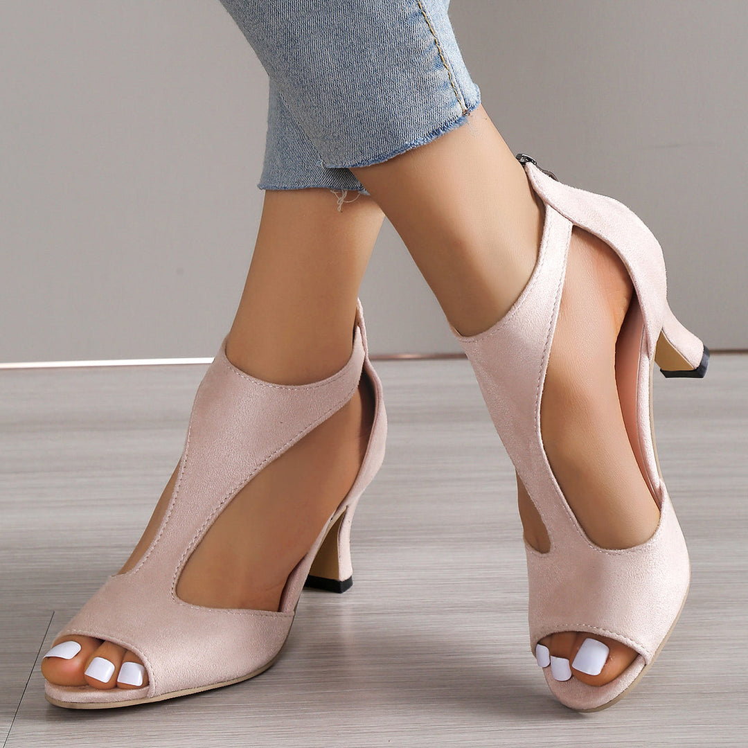Glamouröse Damen Sandalen mit Absatz. Vielseitige elegante Sommerschuhe, ideal für Partys & Events.