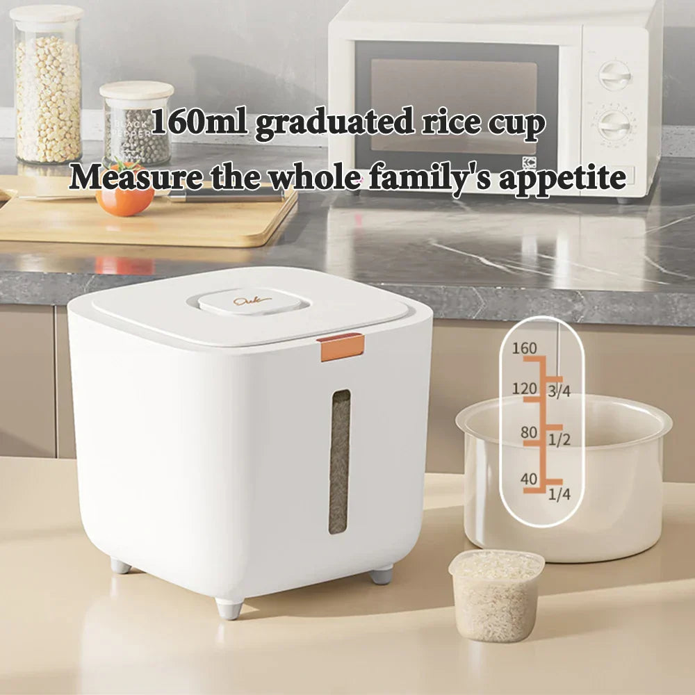 Eleganter Reisbehälter 5-10 kg mit Messbecher zur effizienten Küchenorganisation & Frischhaltung.