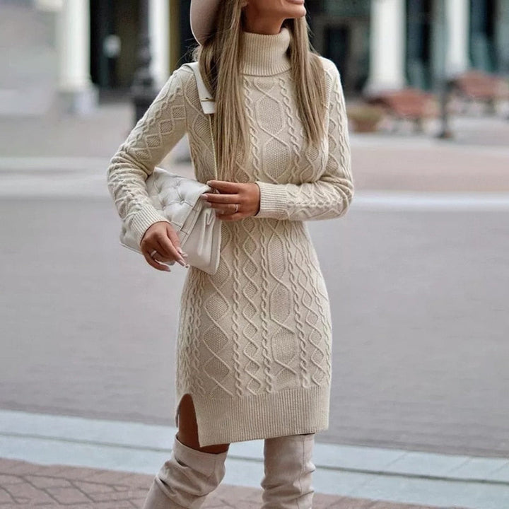 Gemütliches Damen Langarm-Strickkleid mit Rollkragen, knielang, ideal zum Layering im Herbst/Winter.