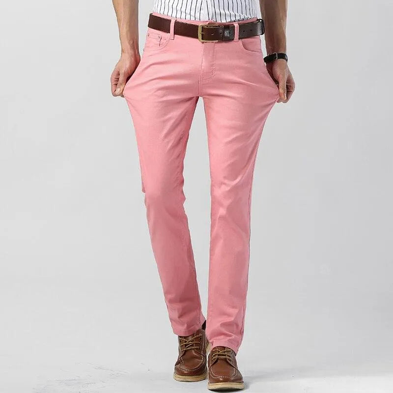 Elegante, farbige Slim Fit Herrenhose. Perfekt für Büro & Freizeit, bequem & vielseitig.