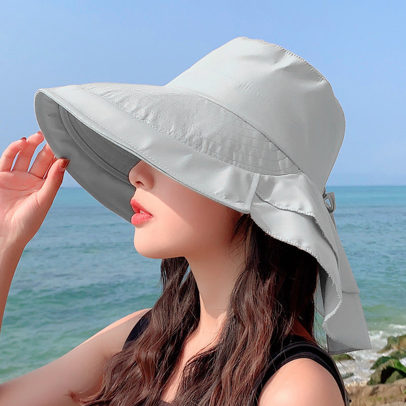 Eleganter Damen Sonnenhut mit UV-Schutz, breitem Rand für optimalen Sonnenschutz im Sommerurlaub & am Strand.