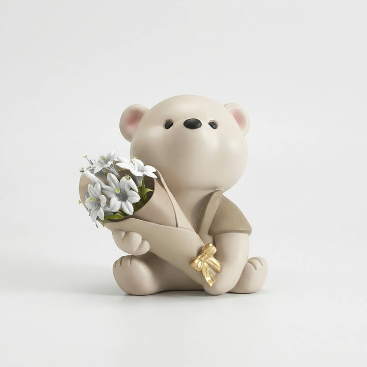 Teddy Dekofigur mit Blumenstrauß als süße Geschenkidee. Perfekt für skandinavische Gemütlichkeit zu Hause.